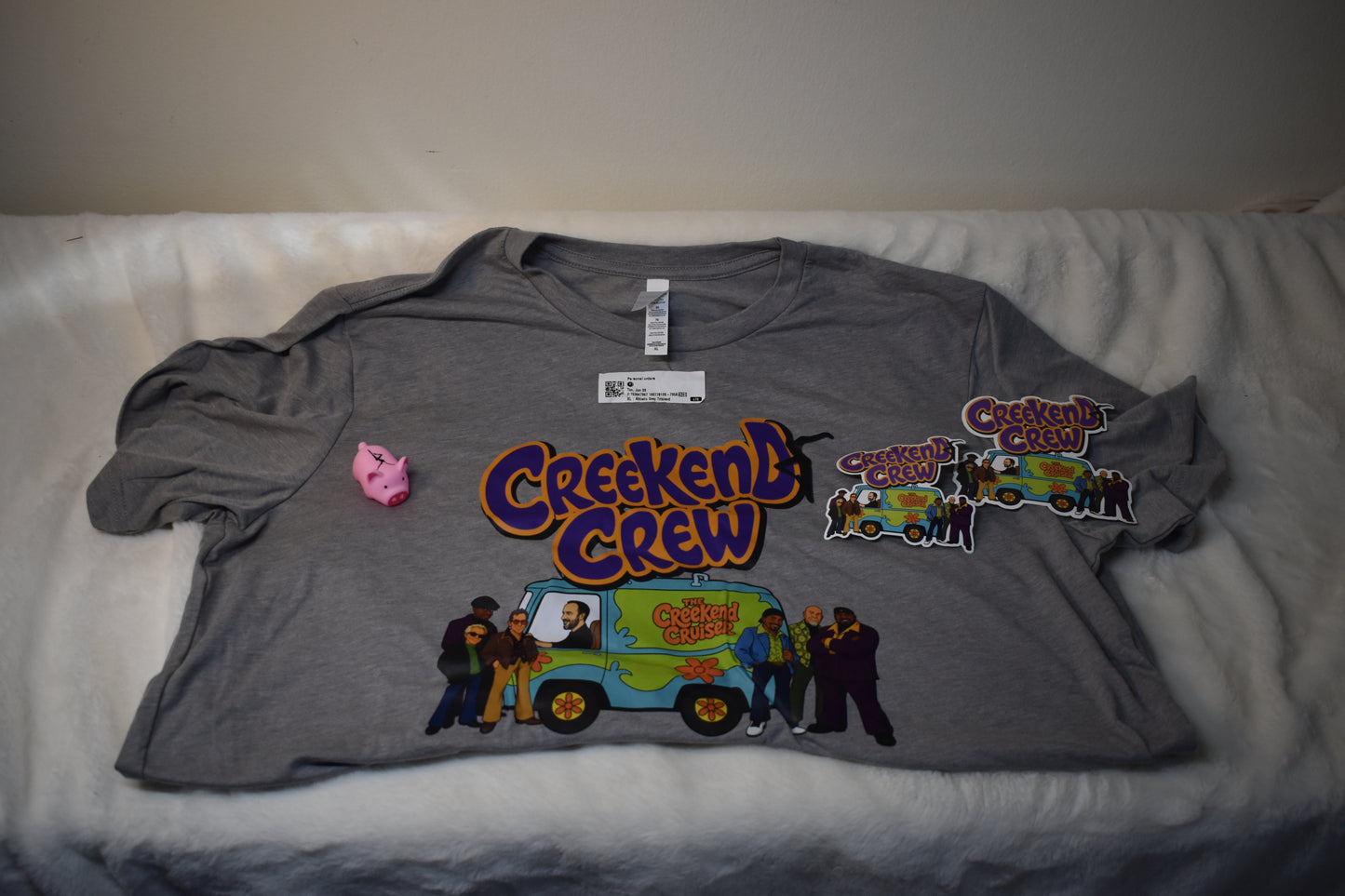 Zoinks Overstock Package – Unisex T-Shirt, Two Zoinks Stickers, and Free Pig